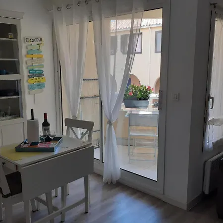 Les Jardins Du Port De *