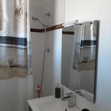 شقة Les Jardins Du Port De *