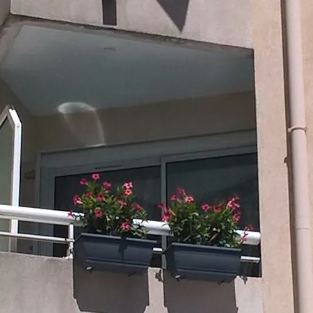 Les Jardins Du Port De شقة