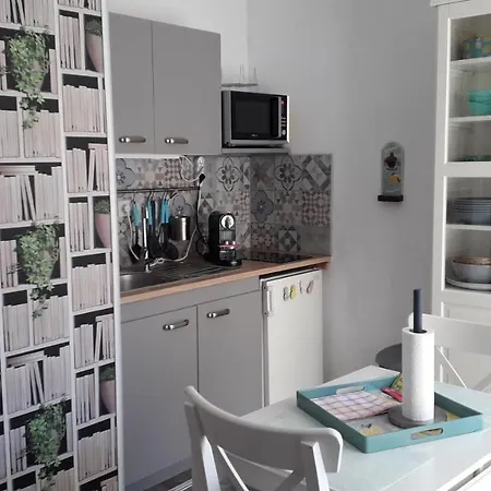 Les Jardins Du Port De * Bandol