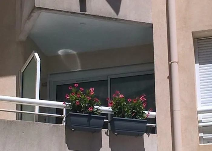 Les Jardins Du Port De Apartment